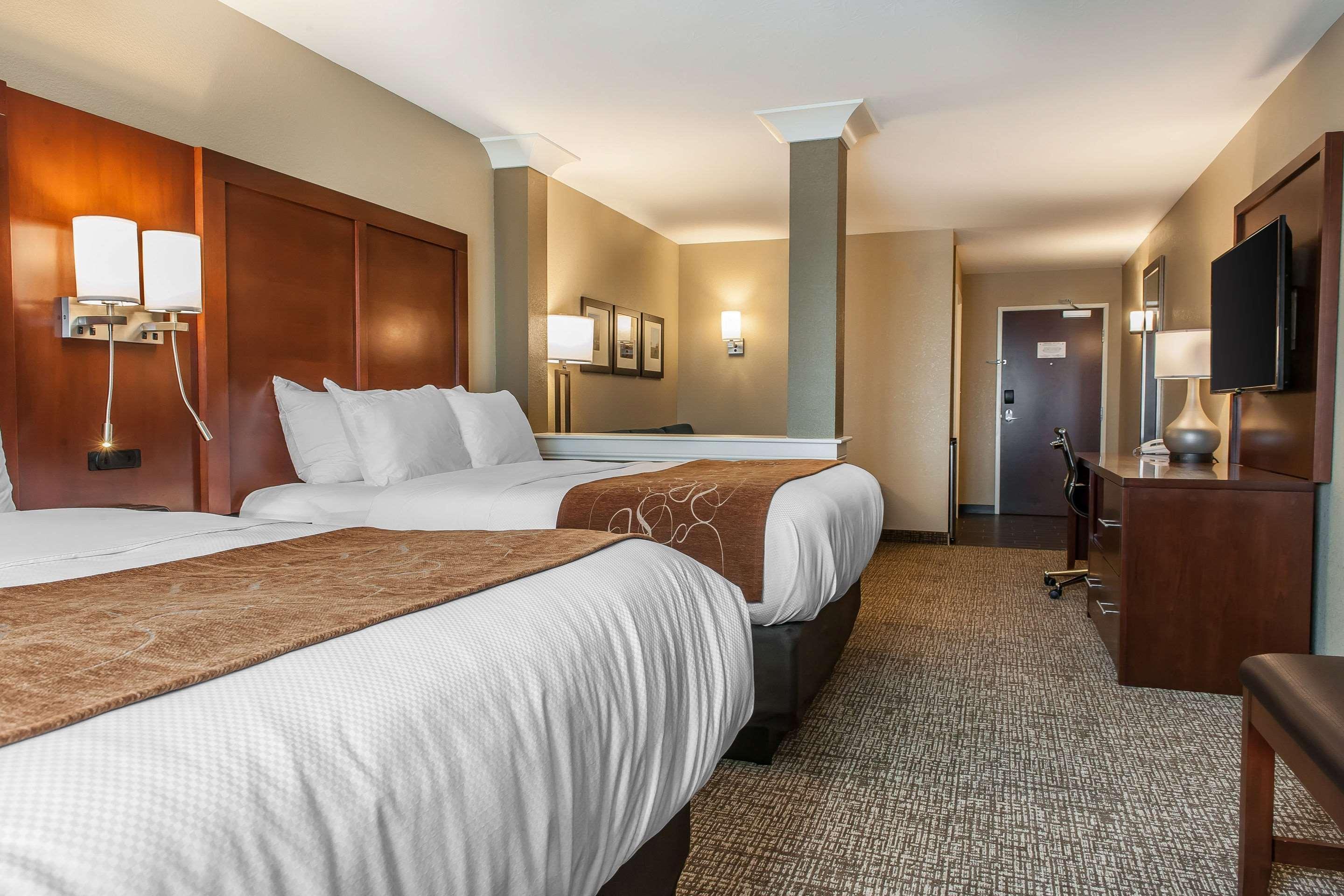 Comfort Suites Rensselaer Near Fair Oaks Zewnętrze zdjęcie