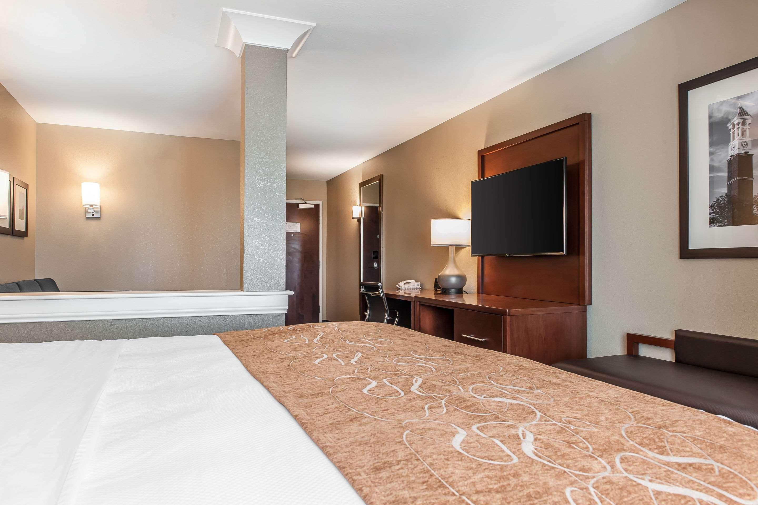 Comfort Suites Rensselaer Near Fair Oaks Zewnętrze zdjęcie
