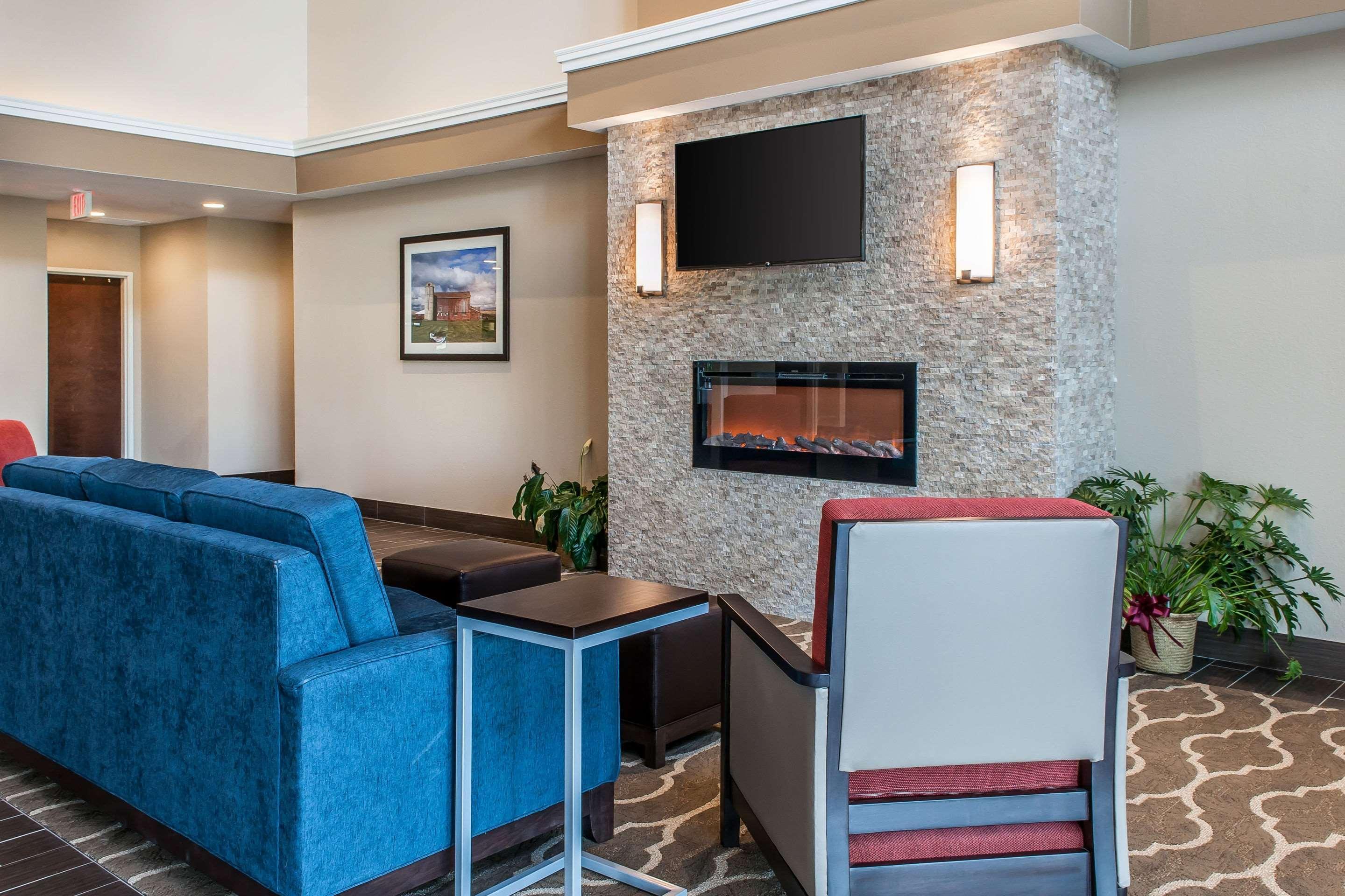 Comfort Suites Rensselaer Near Fair Oaks Zewnętrze zdjęcie